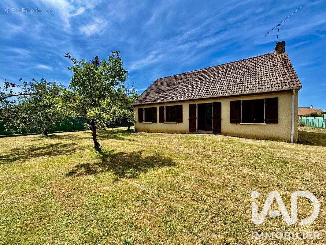 Photo 1 - Maison à MEZERAY
