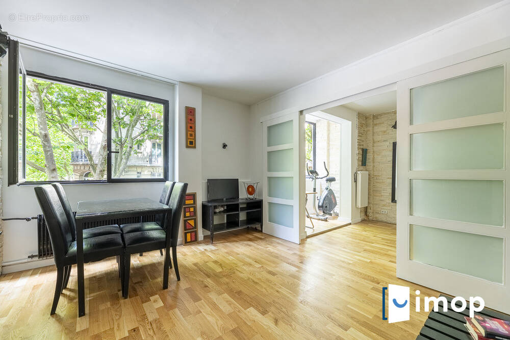 Appartement à PARIS-19E