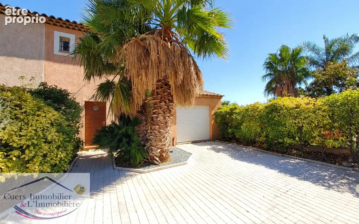 Photo Maison à Cuers au prix de 365 000€