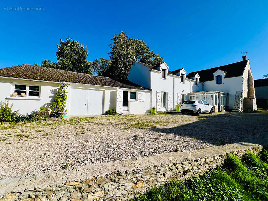 Maison à MONTGE-EN-GOELE