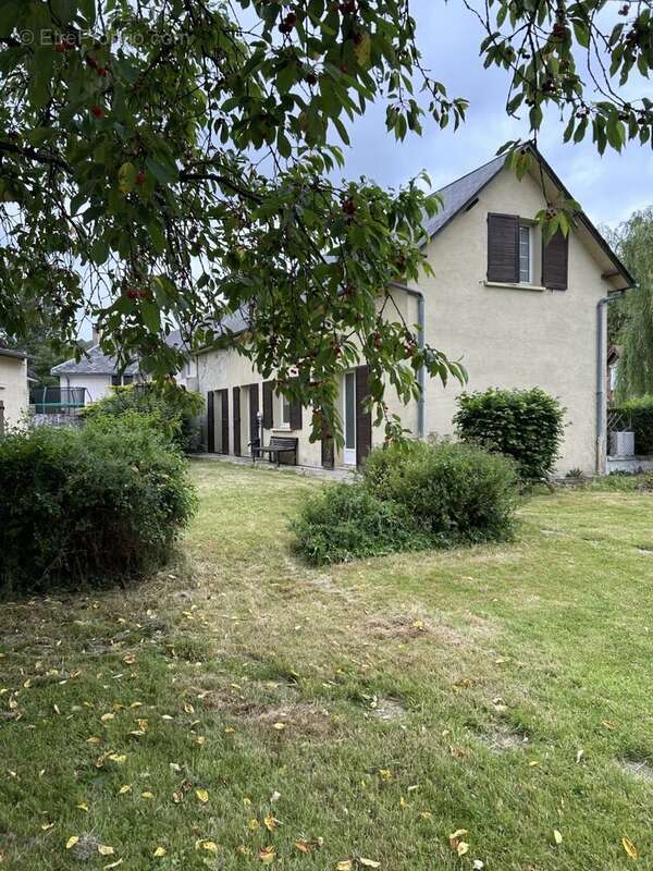 Maison à GUIZANCOURT