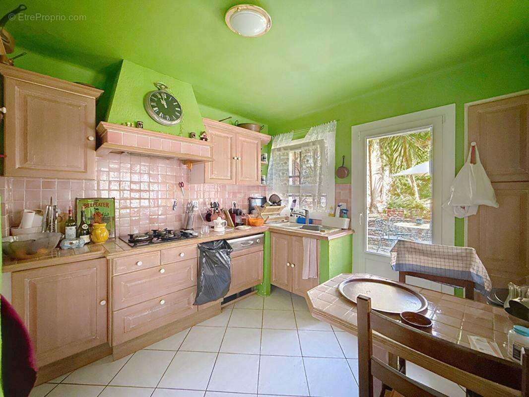 Maison à SOLLIES-VILLE