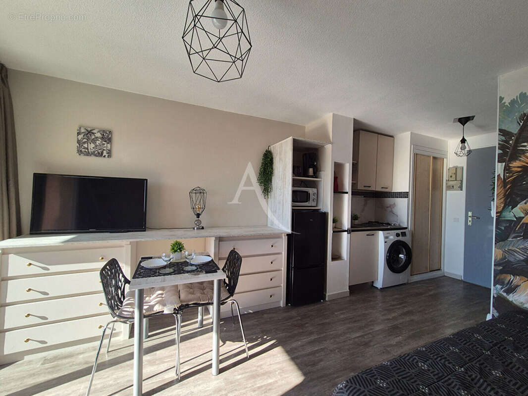Appartement Balaruc Les Bains 1 pièce(s) 20 m2 avec terrasse et piscine - photo 2