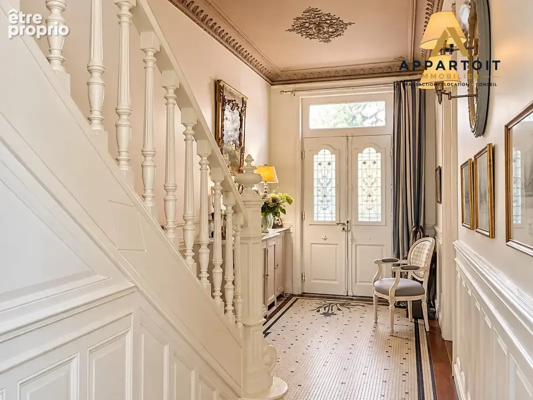 Photo Maison à Vichy au prix de 630 000€