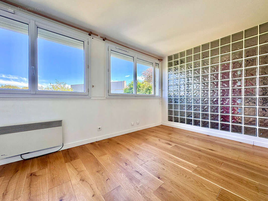 Appartement à AUBERVILLIERS