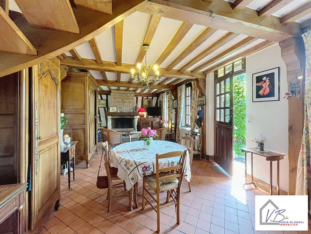 Maison à LILLEBONNE