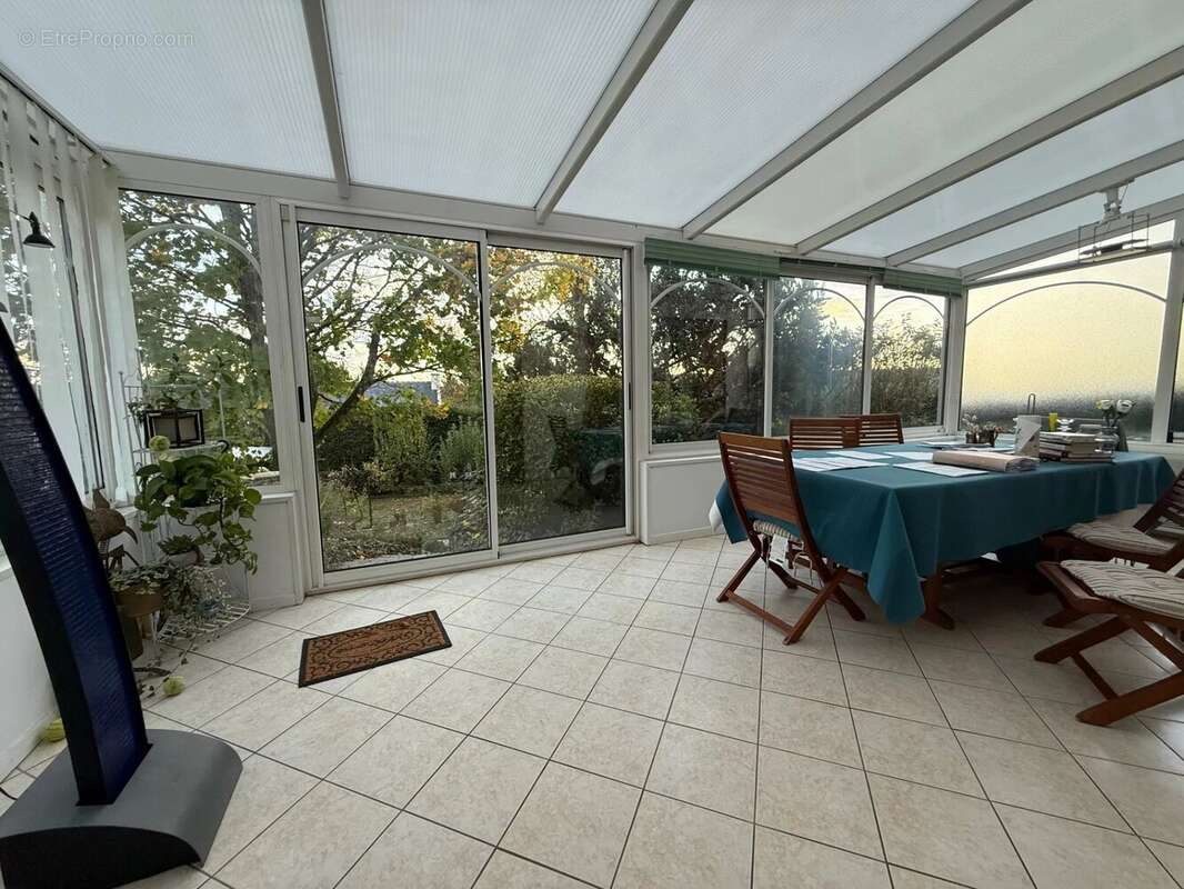 Maison à BREUX-JOUY