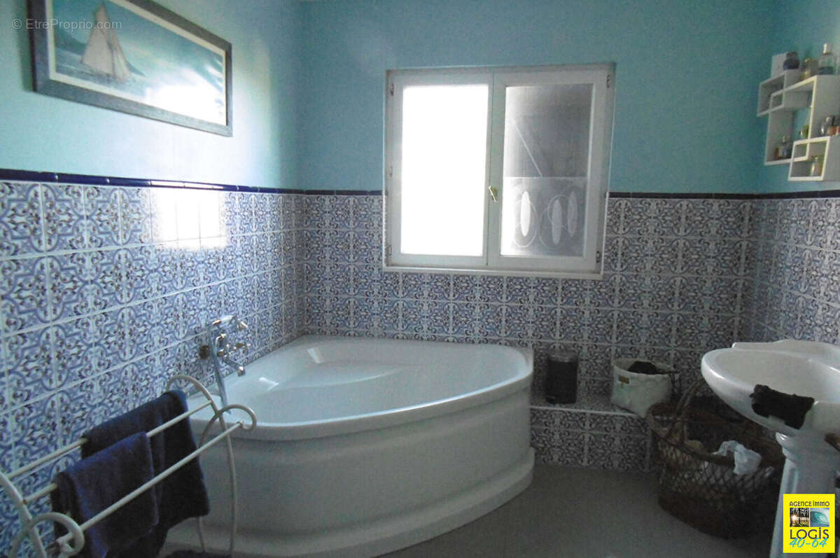 Maison à PORT-DE-LANNE