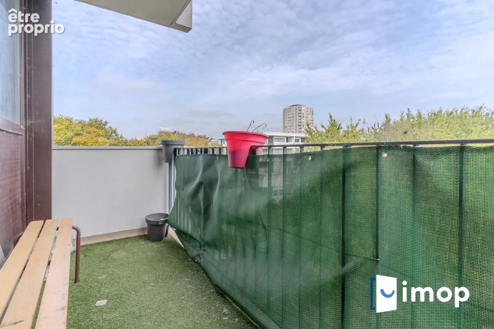3 pièces 65 m² – balcon, parking & cave - photo 3