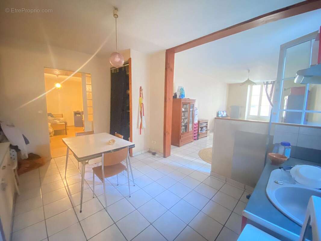 Appartement à SAINTES