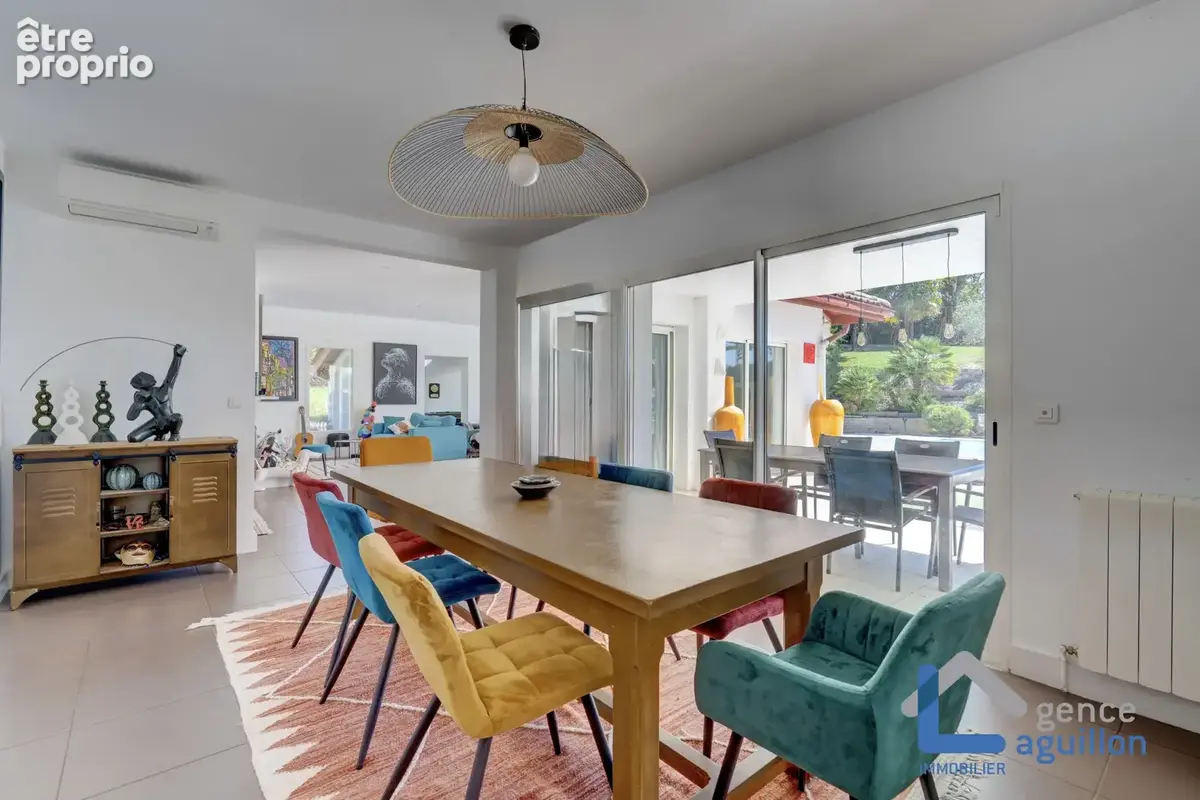 Quartier chantaco dans domaine privee- superbe villa avec piscine et vue rhune - photo 11