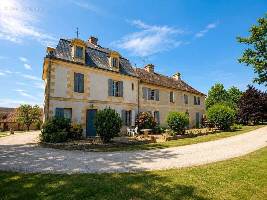 Vente Maison Bergerac(24100) 880 000ï¿œ - photo 2
