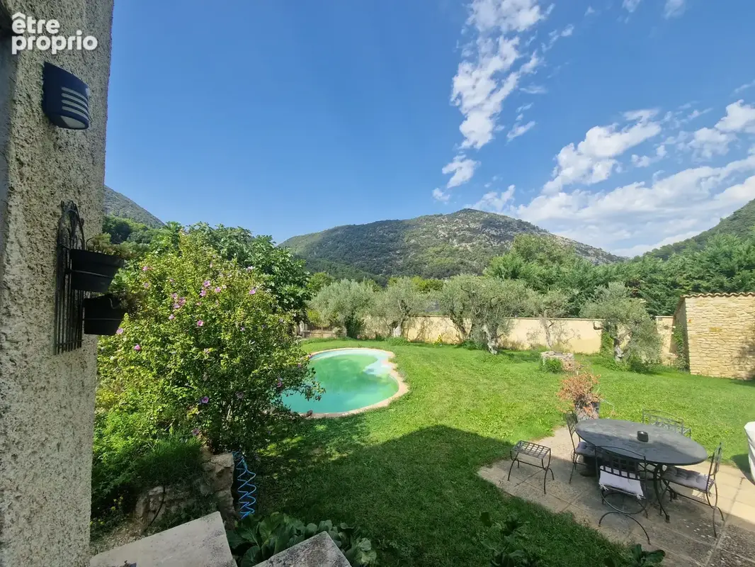 Villa avec piscine hors lotissement - photo 2