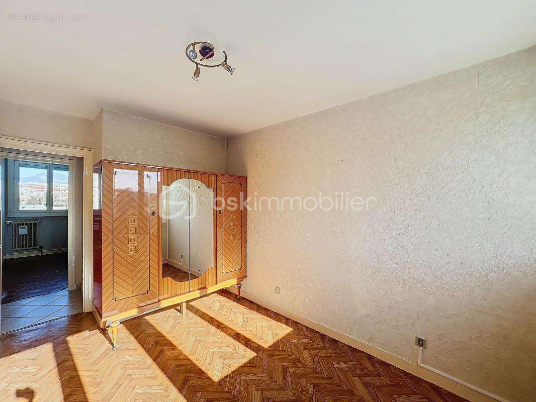 Appartement à ECHIROLLES