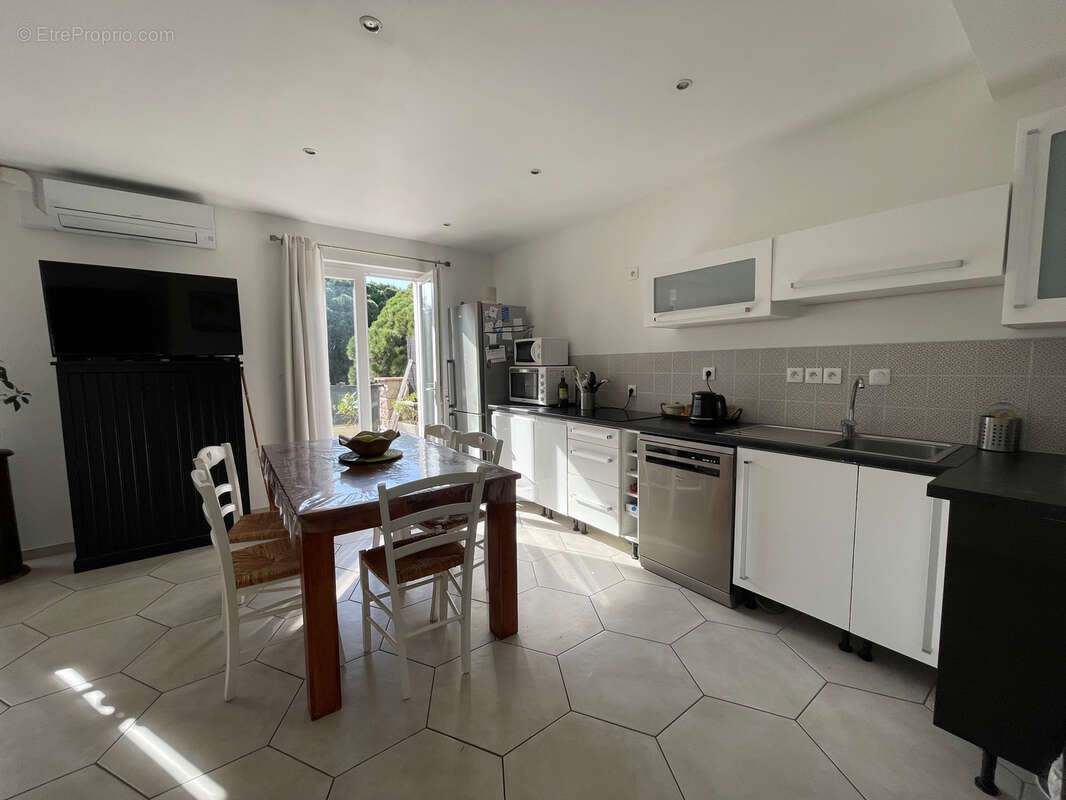 Appartement à FREJUS