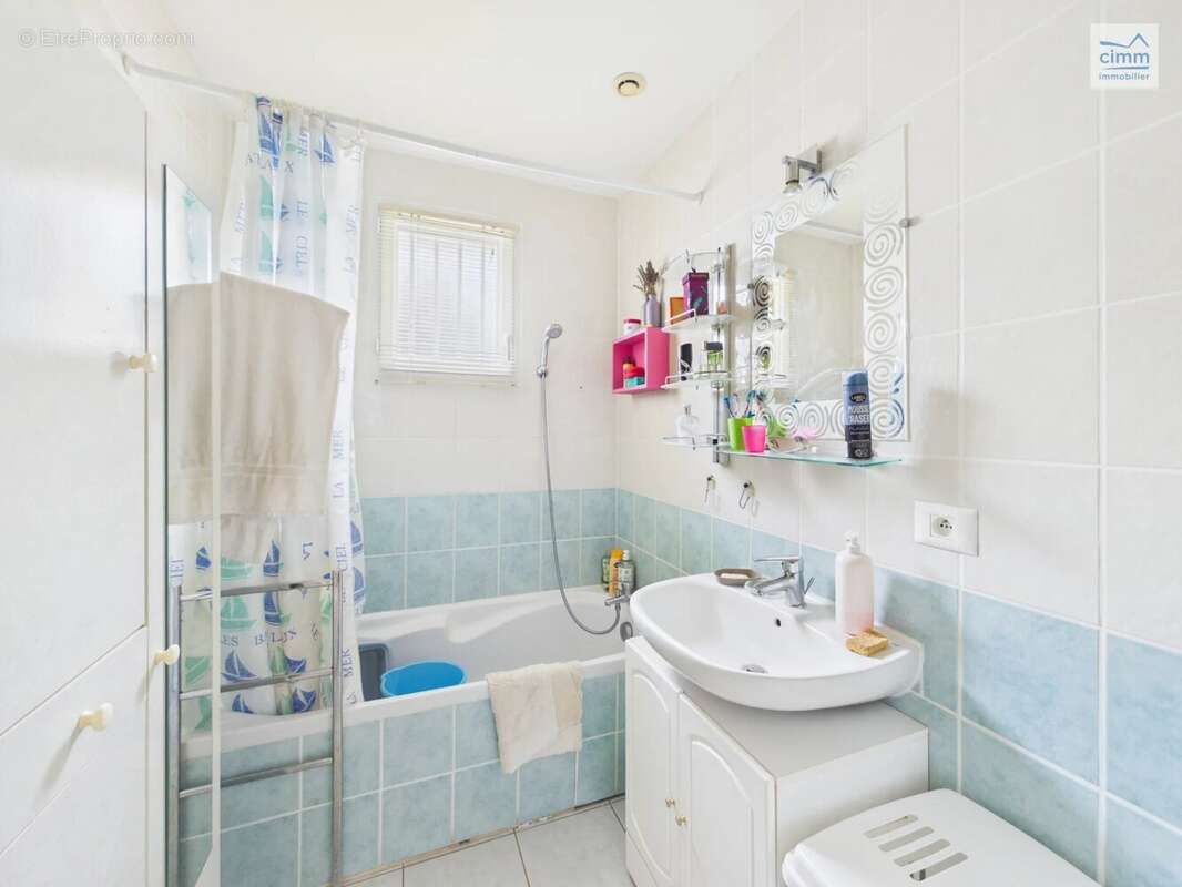 Maison de 70 m² sur un terrain de 1148 m² - photo 9