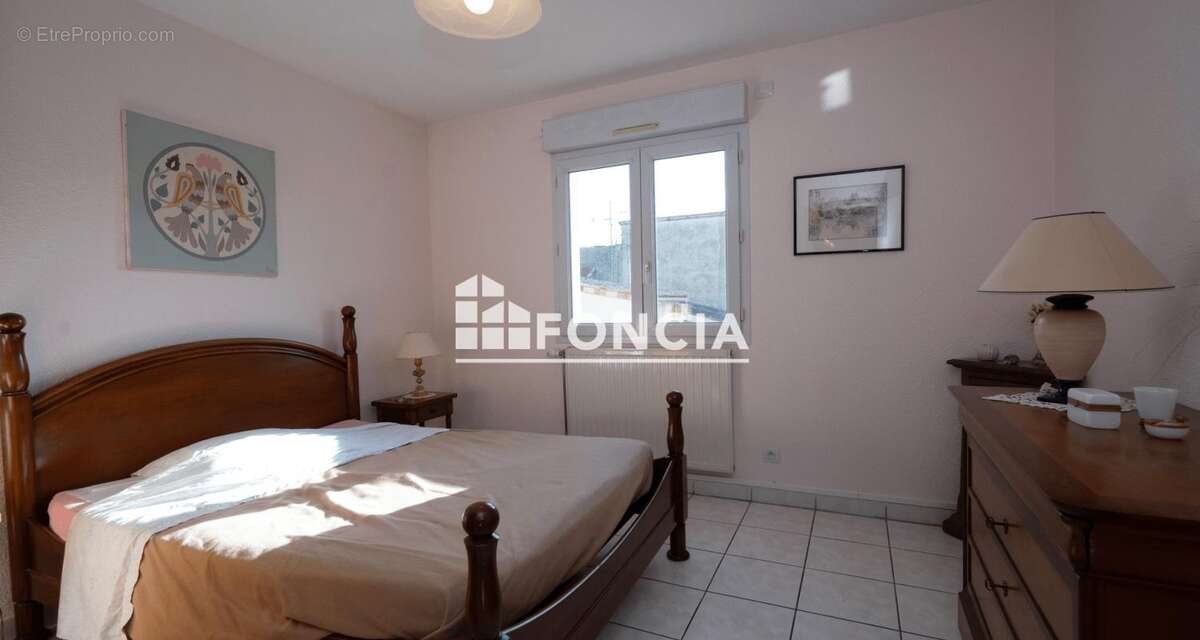 TAIN L'HERMITAGE, place du Taurobole, agréable appartement de 93.55 m2 avec garage - photo 6