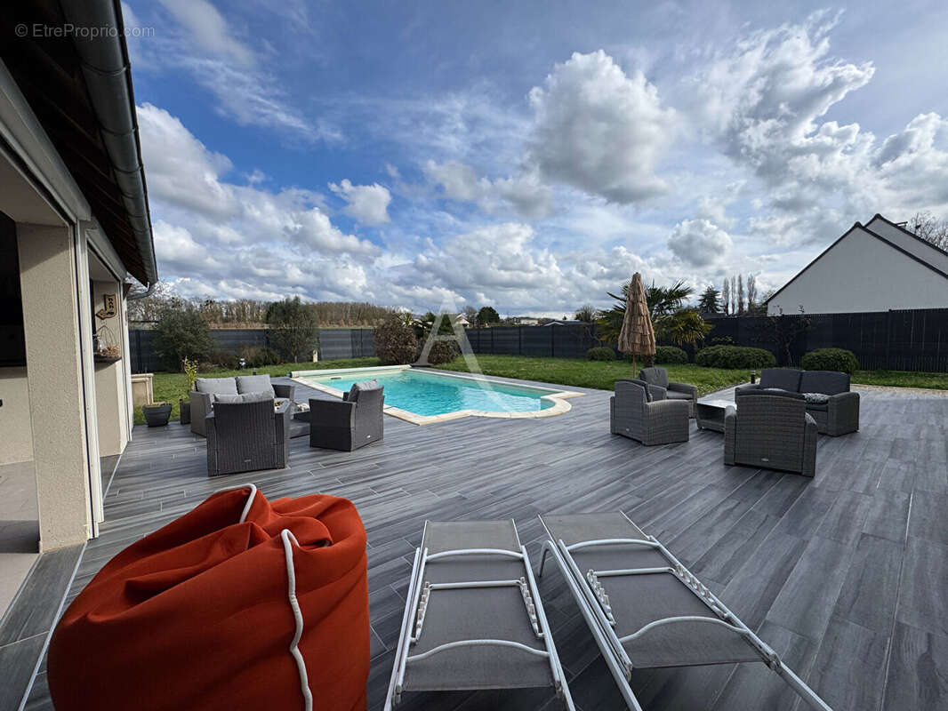 Maison à MONTLOUIS-SUR-LOIRE