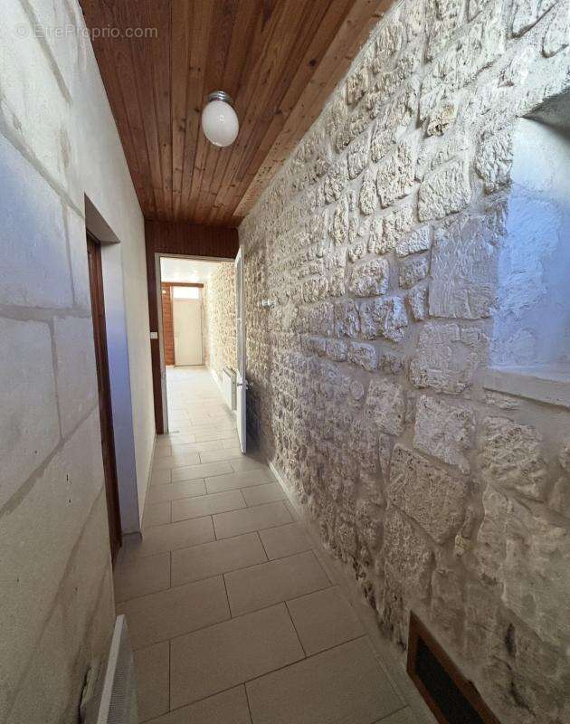 Maison à SAINT-SAVINIEN