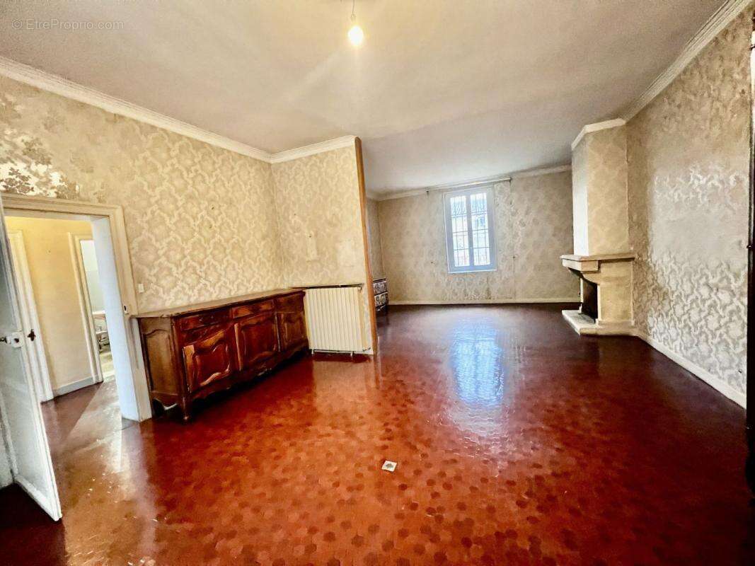 Maison à SAINT-GILLES