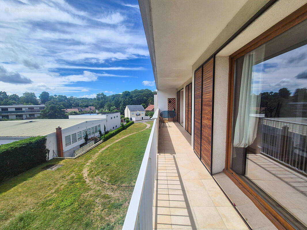 Appartement à PRINGY