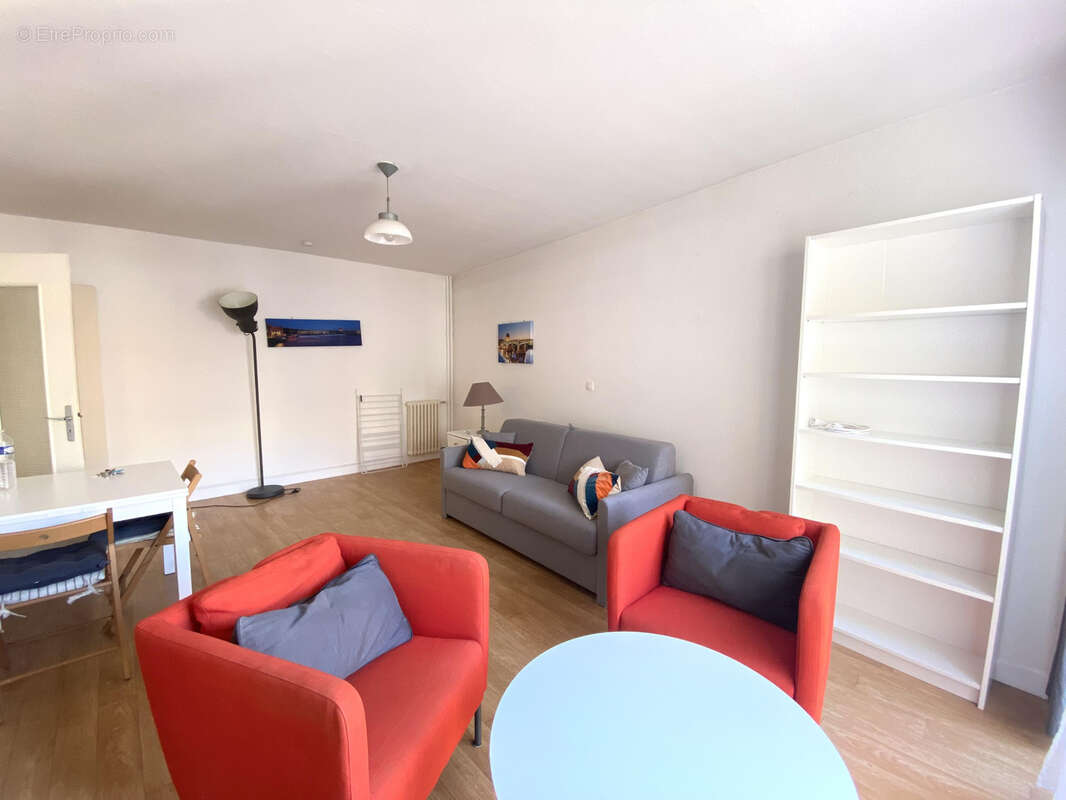 Toulouse secteur St Georges - Grand appartement T1 35.82 m2 - photo 2