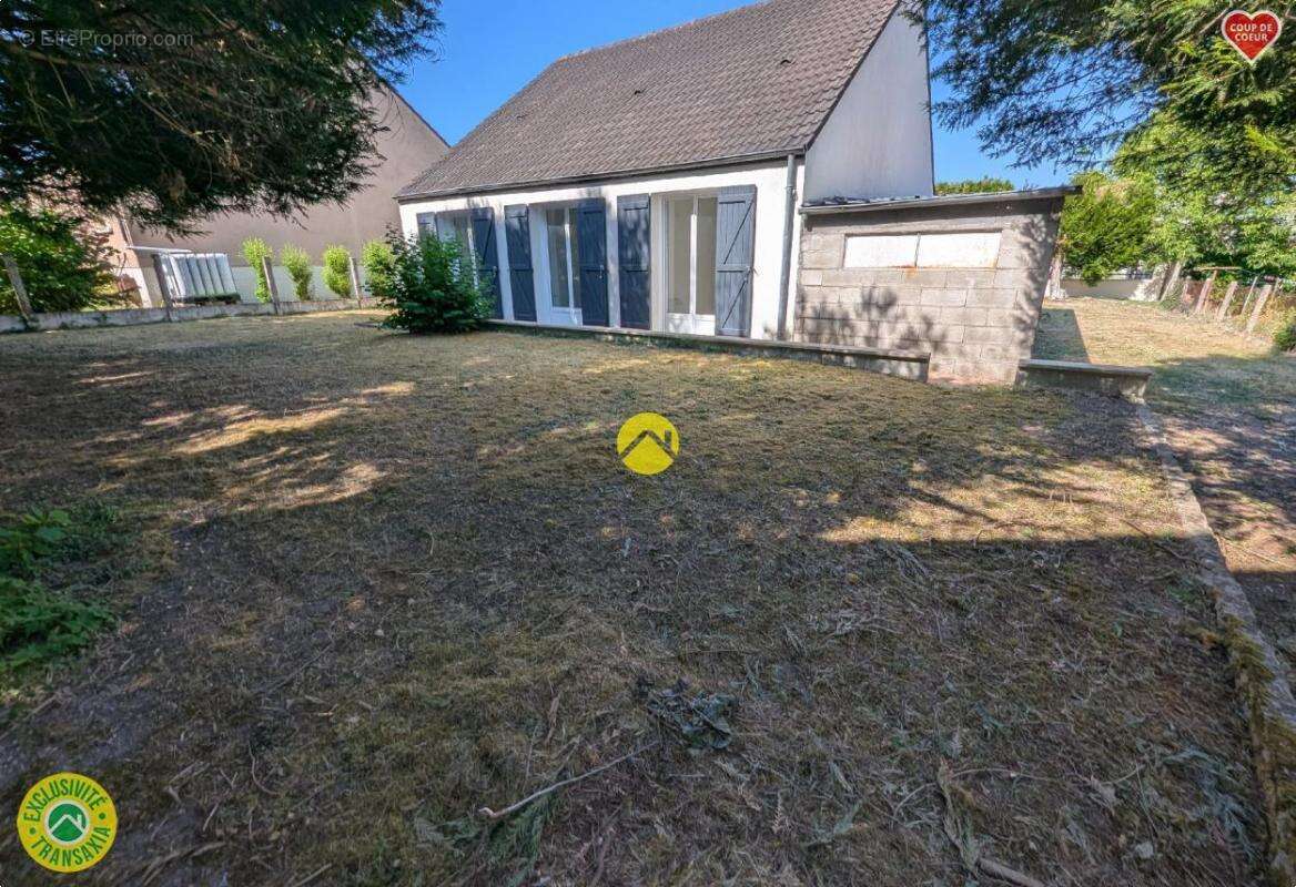 Maison à FOECY