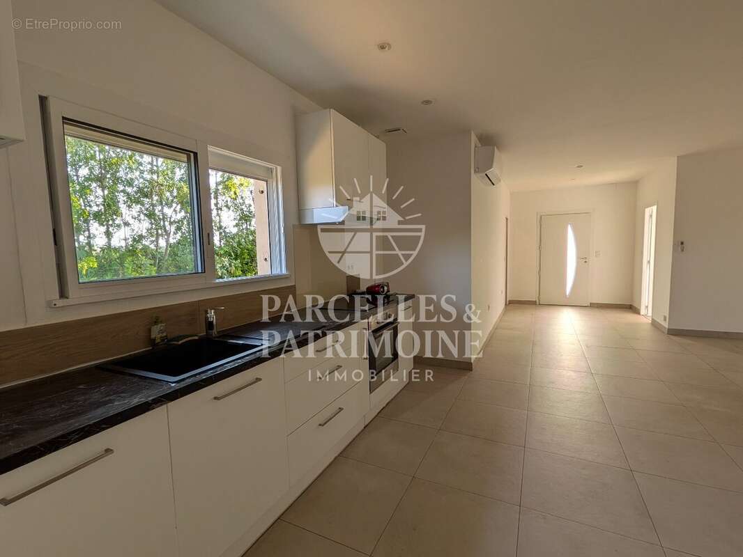 EXCLUSIVITÉ  Maison T4 de 98m² avec sous sol total sur un terrain de 1 176m² - photo 6