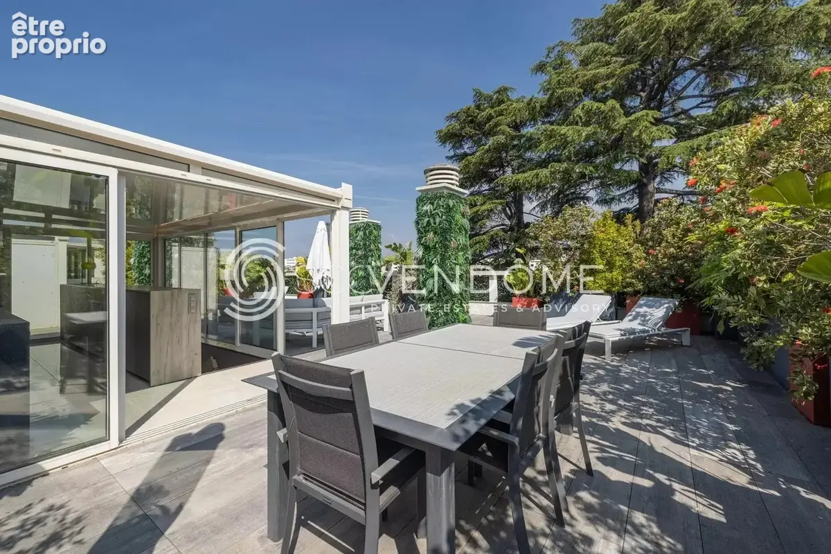 Cannes montfleury duplex 152m² renove 3 chambres toit terrasse 130m² - photo 3