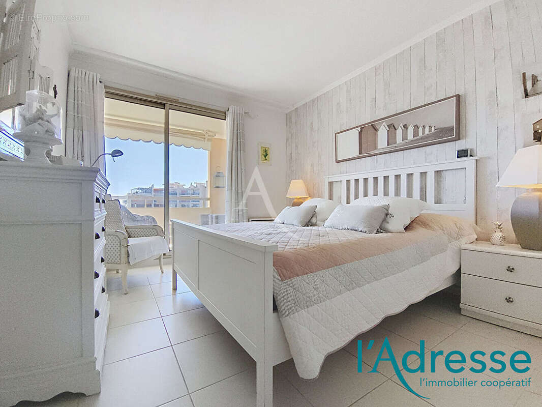 Appartement à MANDELIEU-LA-NAPOULE