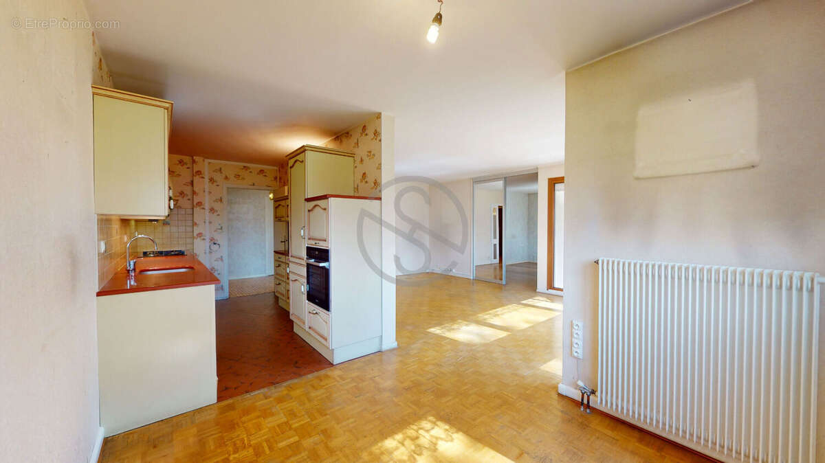 Appartement à SEYSSINET-PARISET