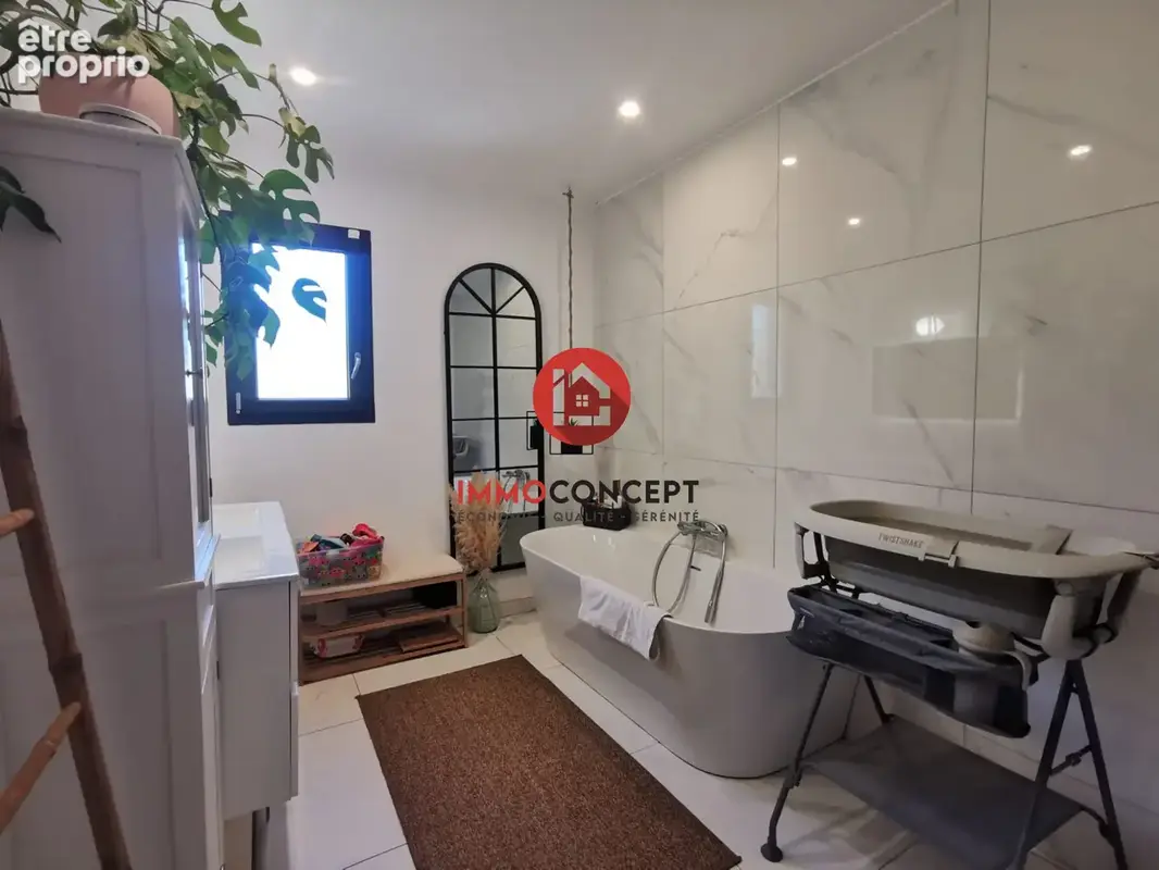 Maison 142 m² à Saint-Gervais  - photo 7