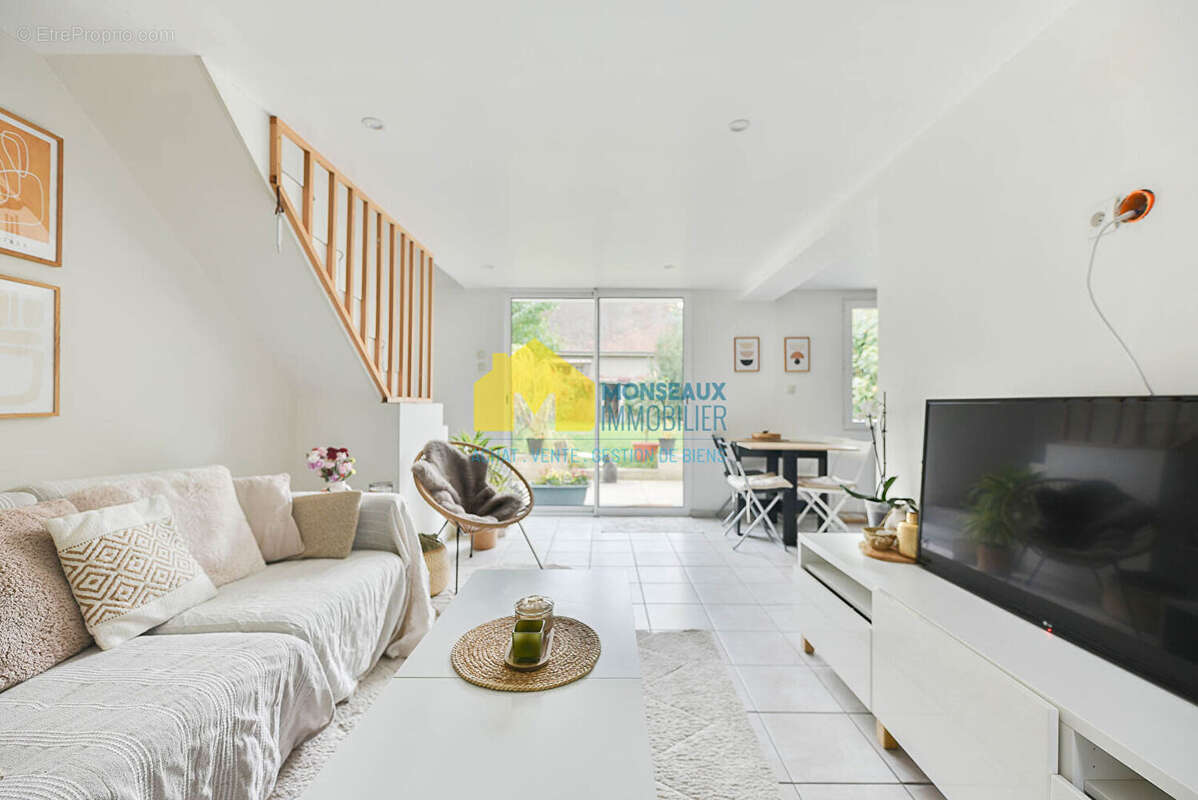 Maison à MAROLLES-EN-HUREPOIX