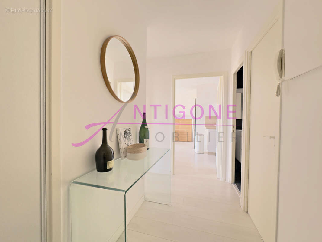 Appartement à SANARY-SUR-MER