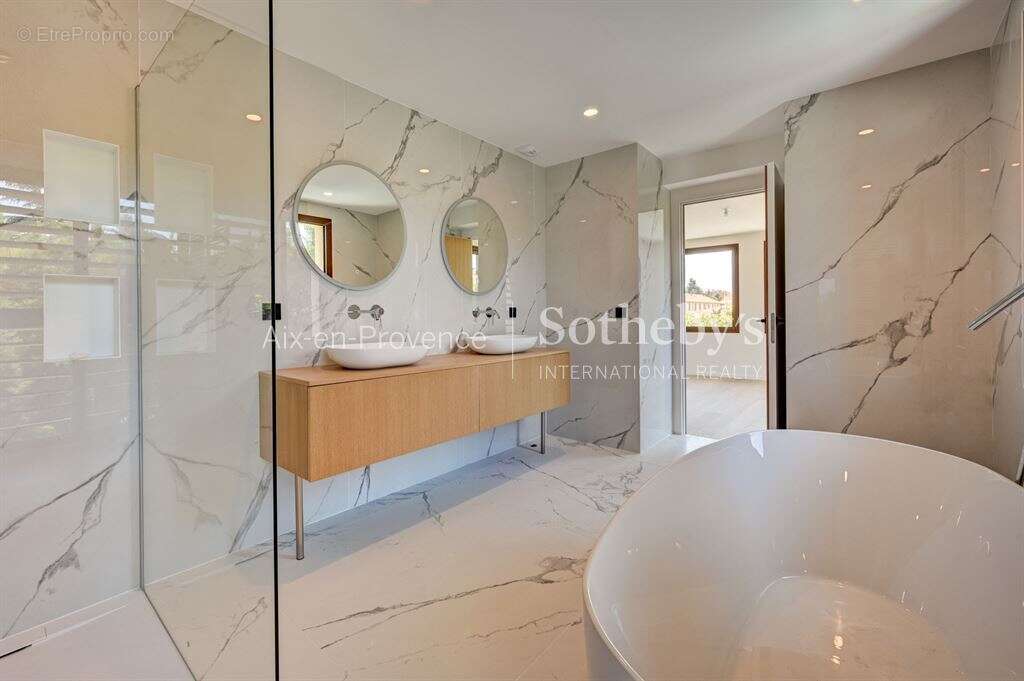 Maison à AIX-EN-PROVENCE