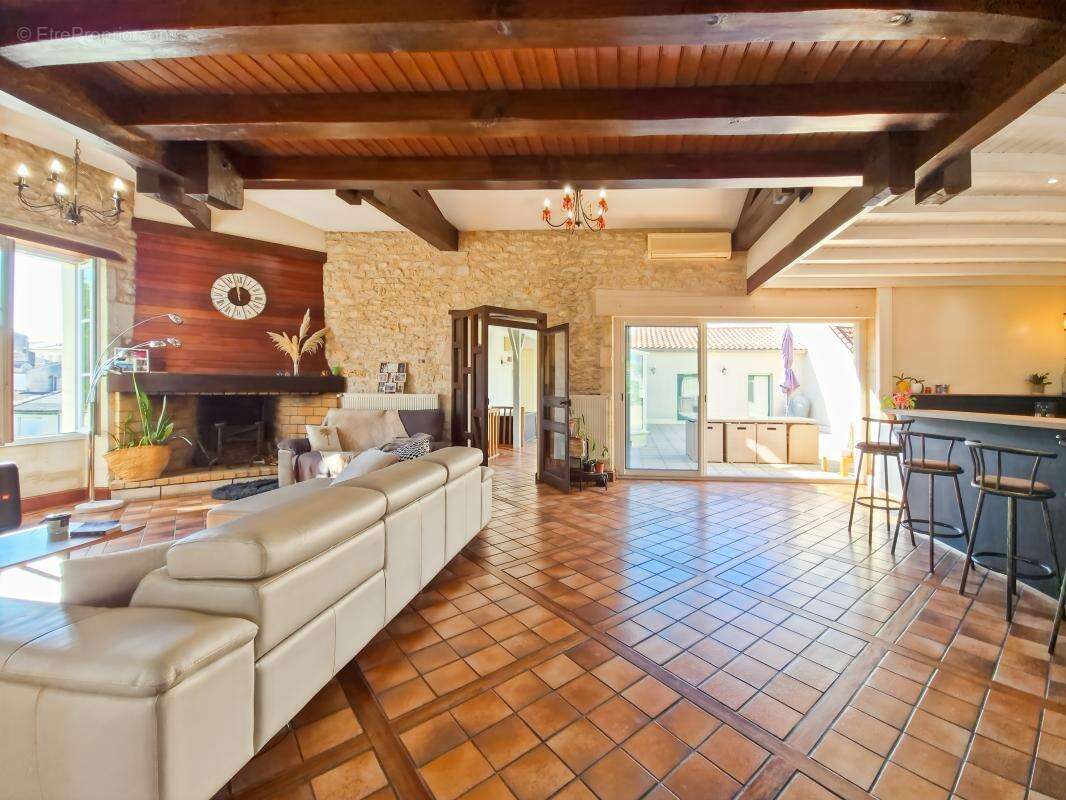 Maison à TONNAY-CHARENTE