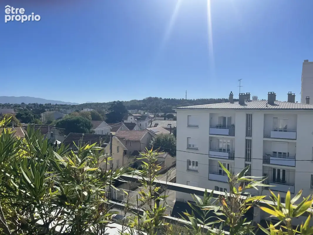 Exclusivité   dernier étage   4 pièces de 93 m2   terrasse 53 m2   garage et parking - photo 30