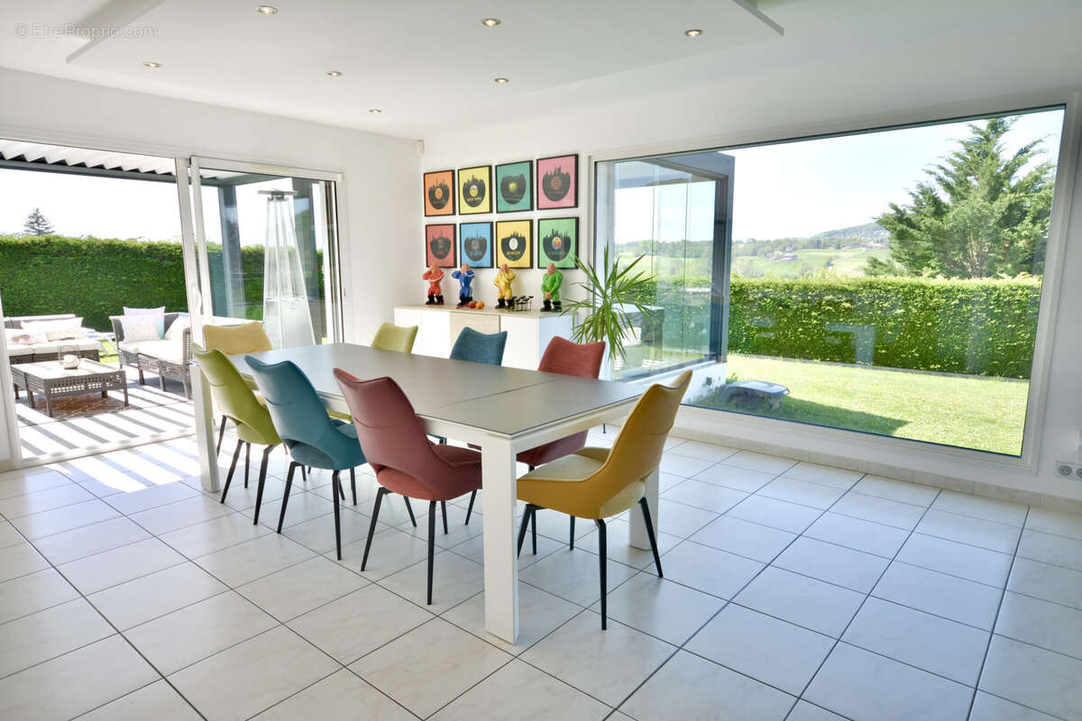 Maison à VILLY-LE-PELLOUX