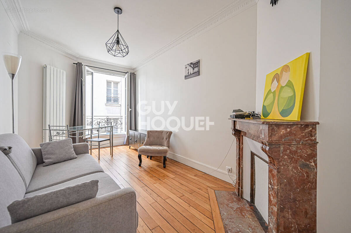 Appartement à PARIS-18E