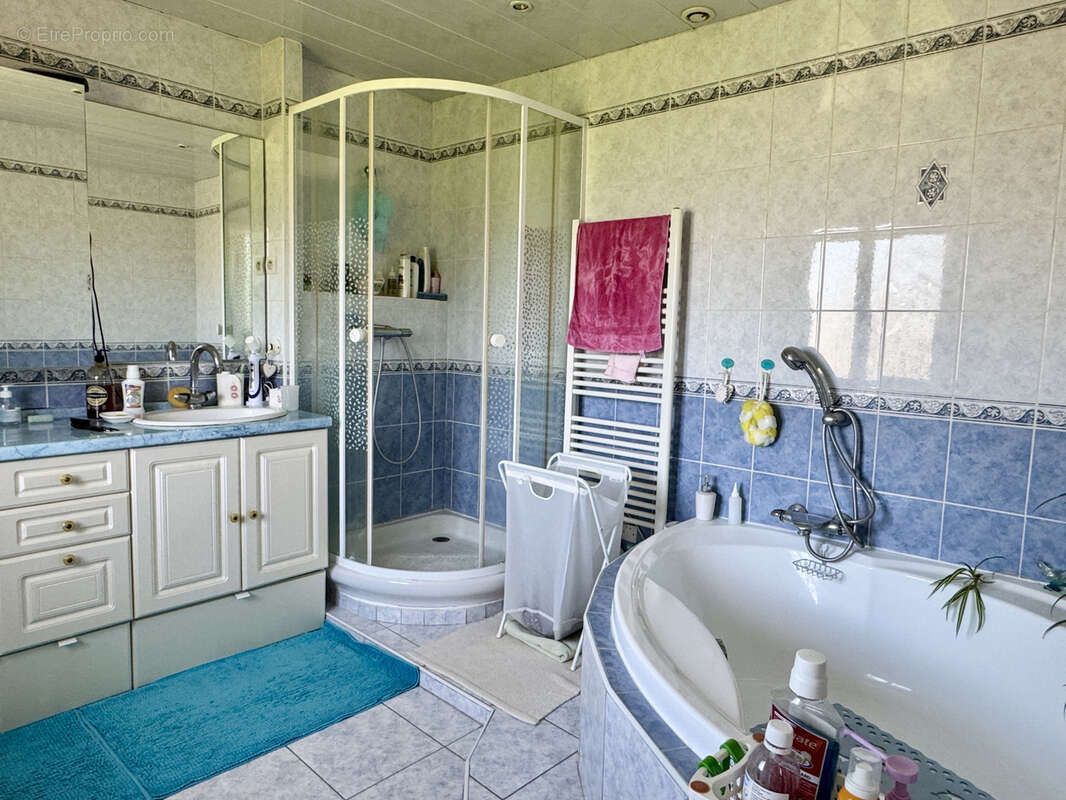 Maison à DOUVILLE-EN-AUGE