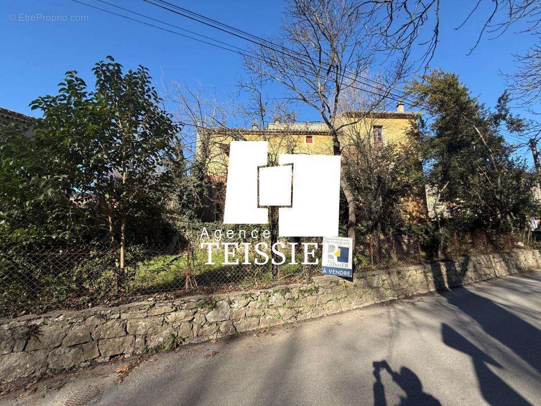 Maison à SAINT-PAUL-LE-JEUNE