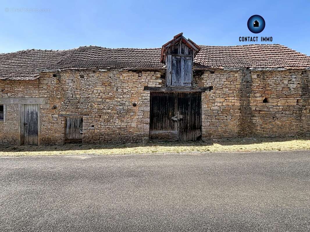 Maison 170 m² à Saint-Cernin-De-Larche  - photo 9