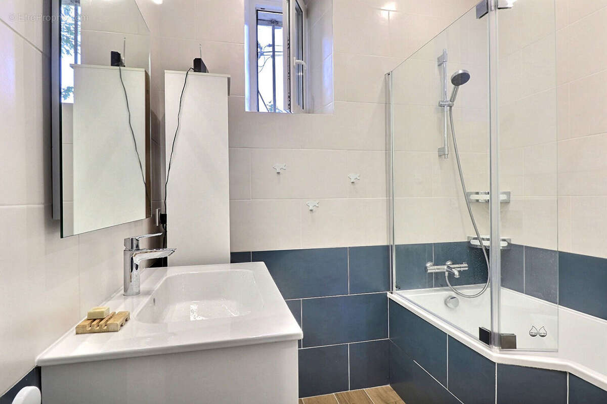 Appartement à MARSEILLE-12E