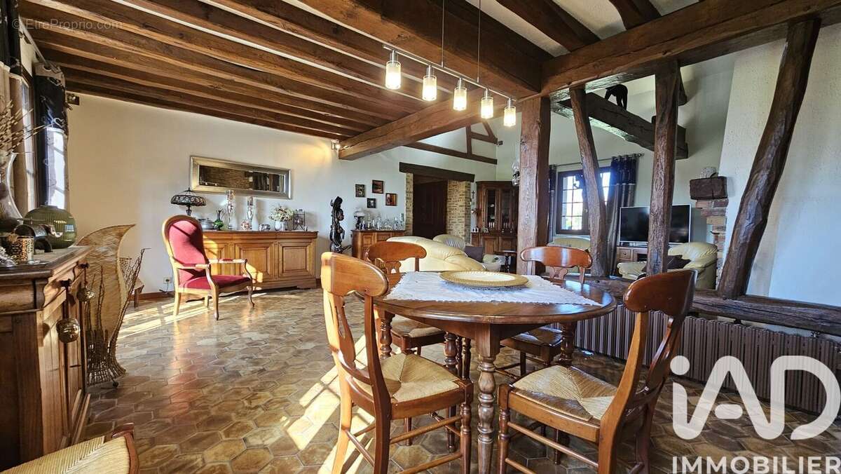 Photo 2 - Maison à LALANDE-EN-SON