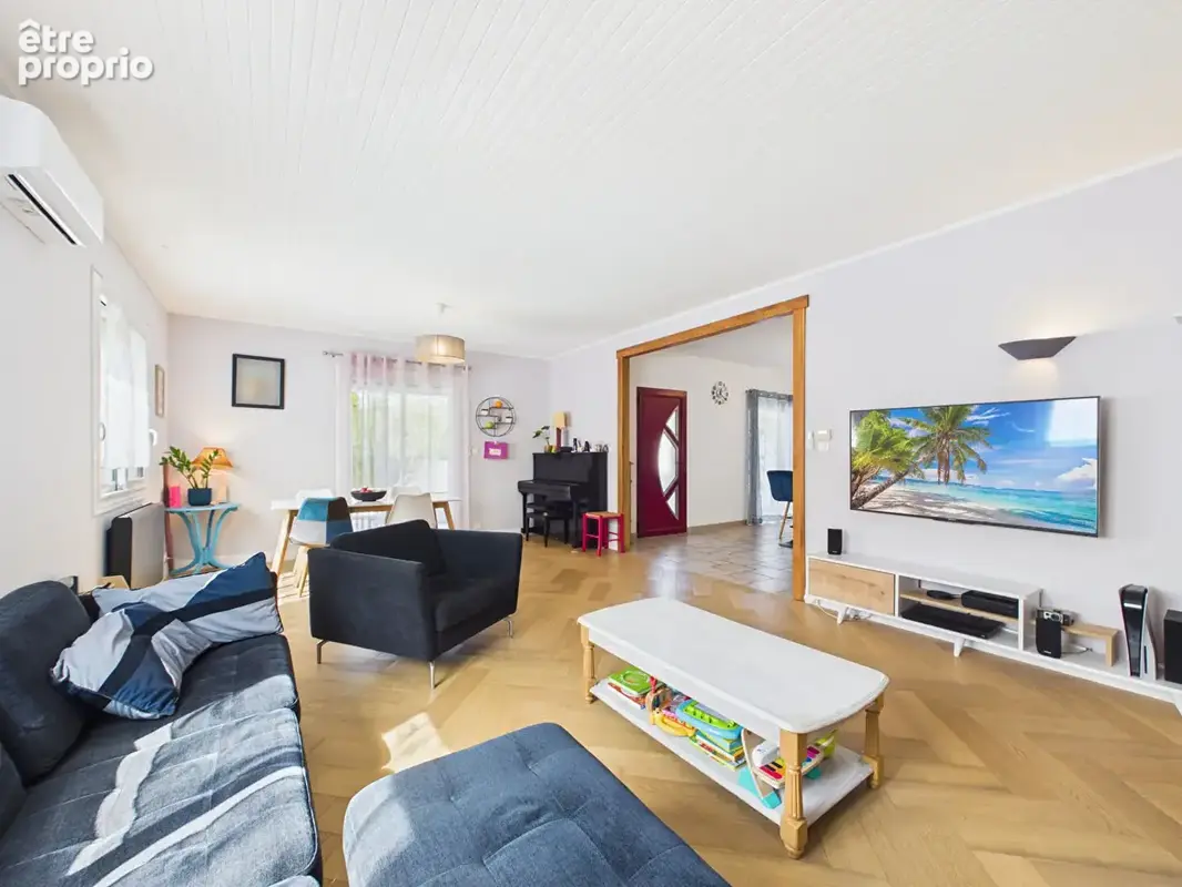 Maison familiale de 142 m² avec piscine et sous-sol - photo 5