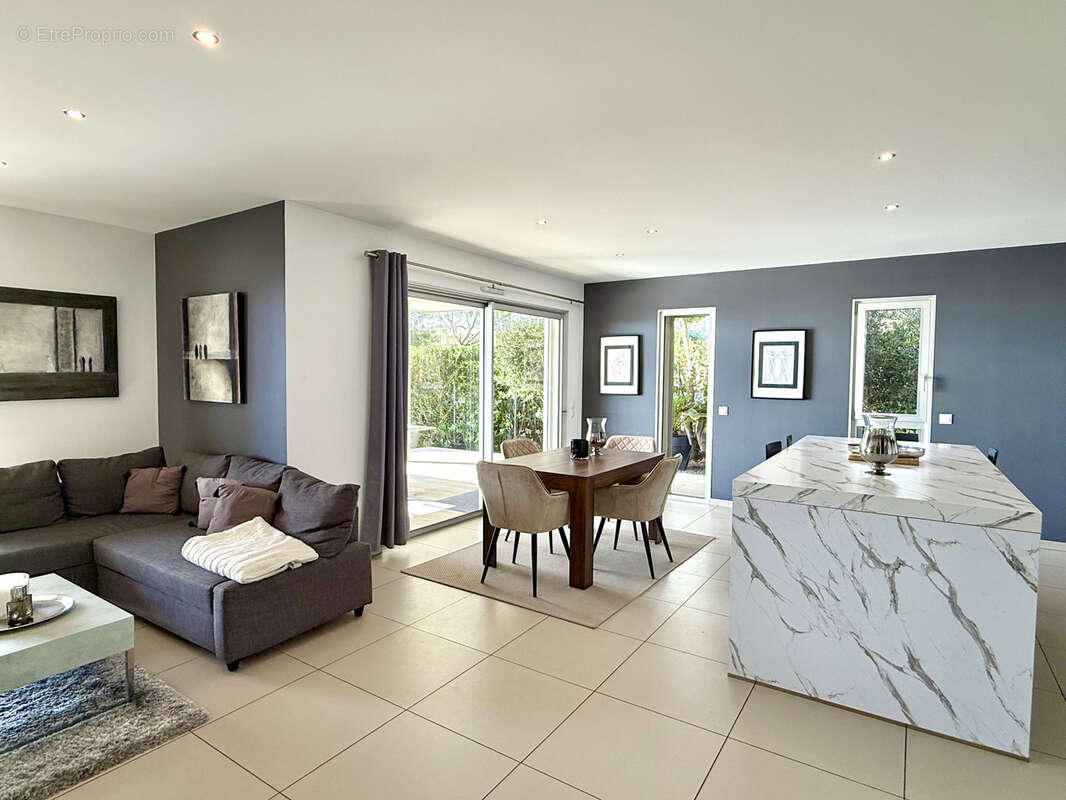 Appartement à SARI-SOLENZARA