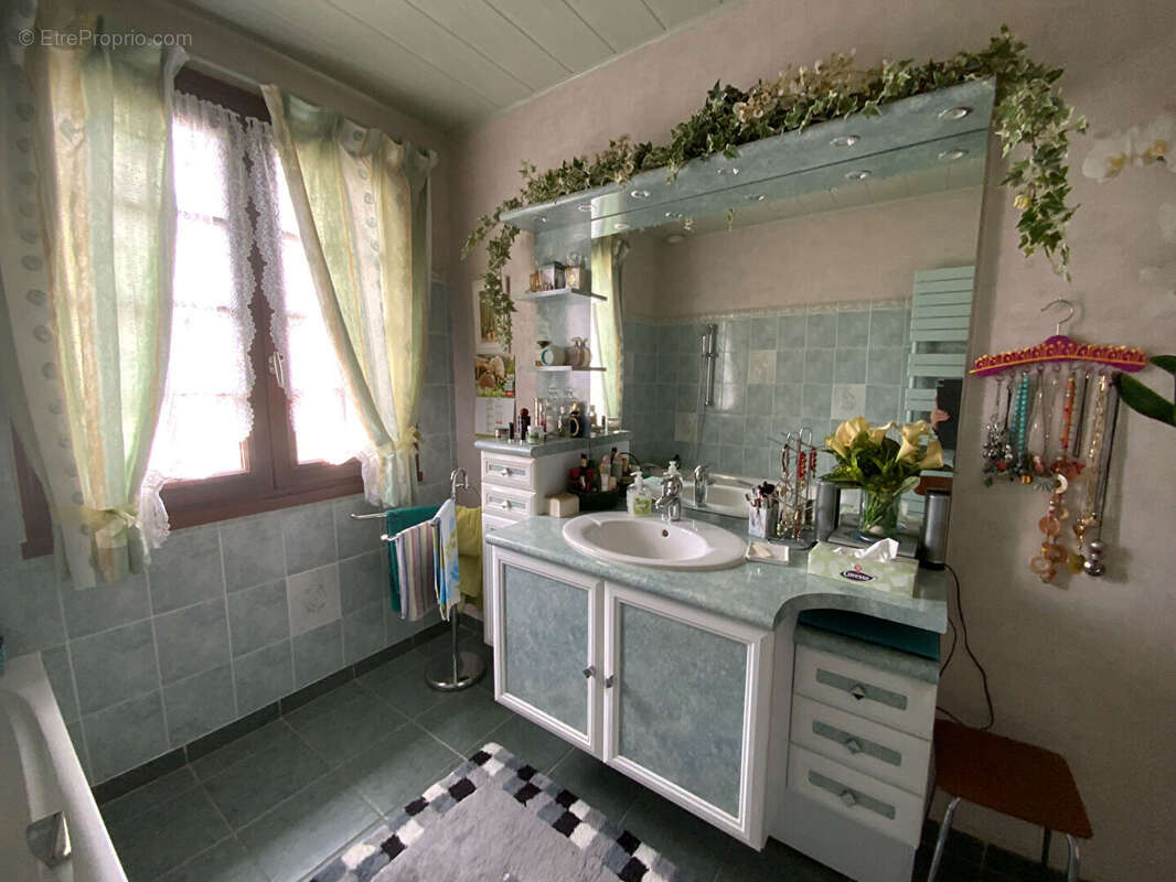 Maison à TOULON-SUR-ARROUX