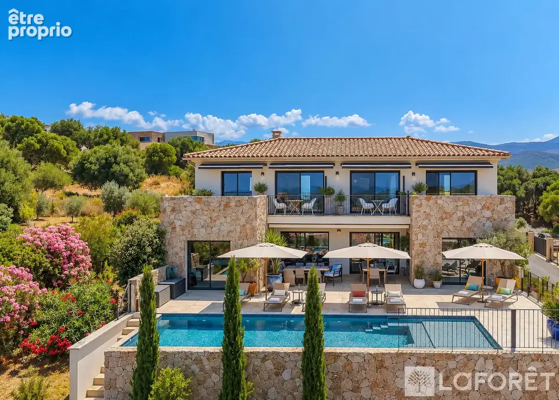 Villa contemporaine d'exception avec piscine vue mer et montagnes - photo 2