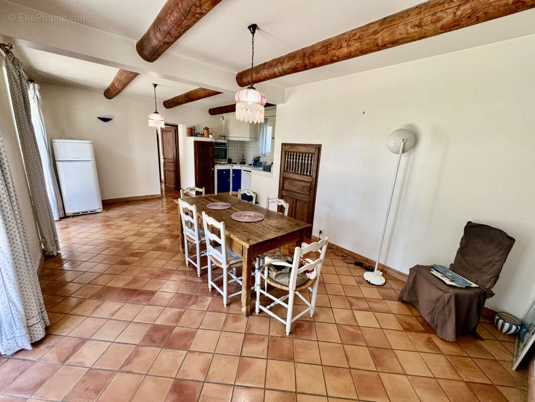 Maison à PIOLENC