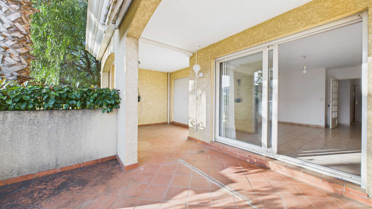 Appartement à HYERES